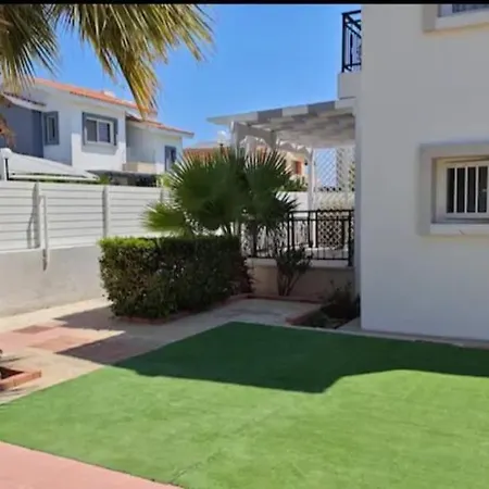 شقة Family Close To The Sea لارنكا