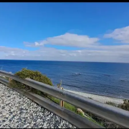 Close To The Beach And The City *