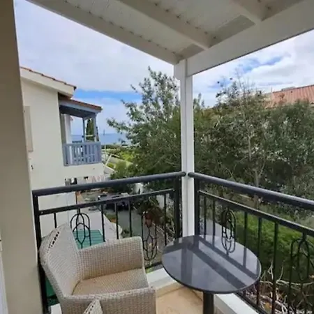 Apartment Family Close To The Sea